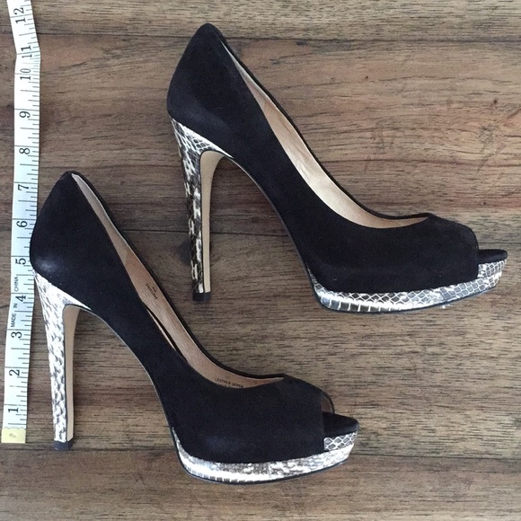 Joan & David Black Suede Heels - Picture 4 of 8